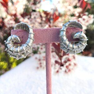 Vintage 80s Silver Tone Spiral Shell, Ram's Horn, Modernist Clip On Earrings
